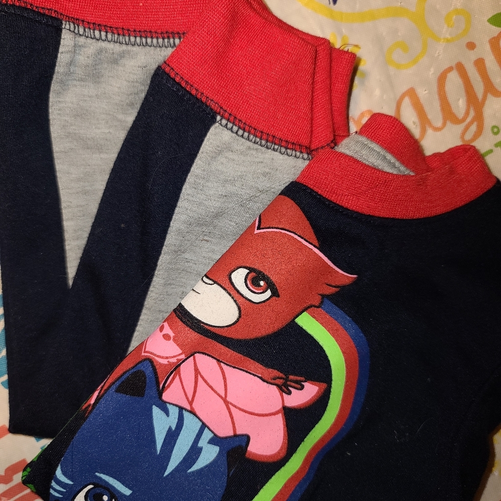 PJ Masks matching set.